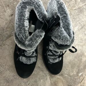 Women's Black and Gray Fur-Lined Boots